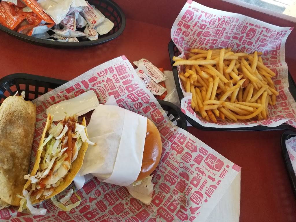 Jack in the Box | restaurant | 1056 Main St, Ramona, CA 92065, USA | 7607896428 OR +1 760-789-6428