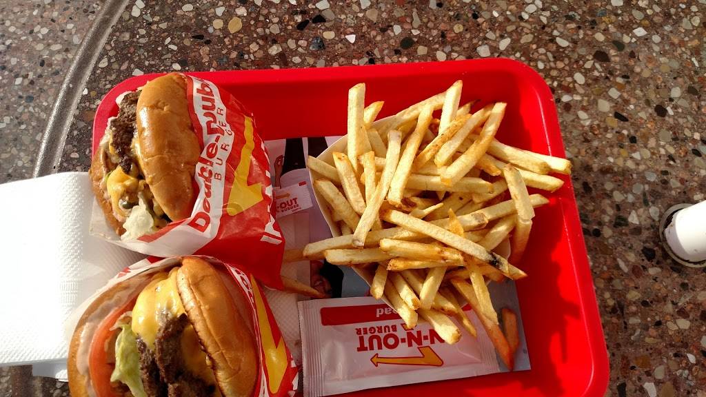 In-N-Out Burger | restaurant | 570 Contra Costa Blvd, Pleasant Hill, CA 94523, USA | 8007861000 OR +1 800-786-1000