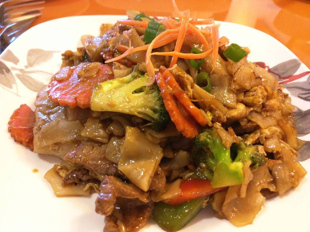 Sirinans Thai & Japanese Restaurant | restaurant | 900 N Colony St, Wallingford, CT 06492, USA | 2032690826 OR +1 203-269-0826