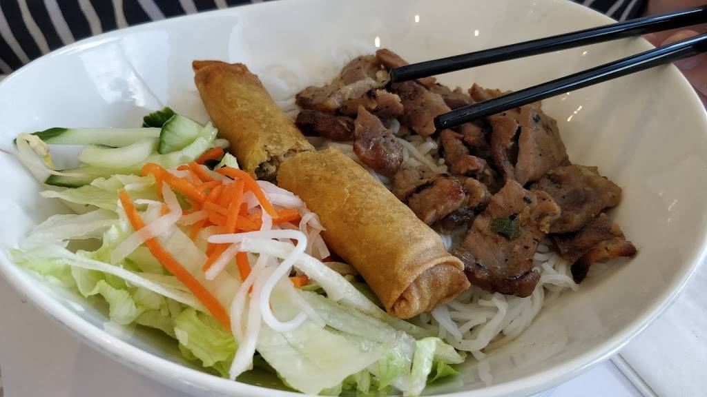 Pho Kingston | restaurant | 627 Fortune Crescent unit 4&5, Kingston, ON K7P 0L5, Canada | 6133848886 OR +1 613-384-8886