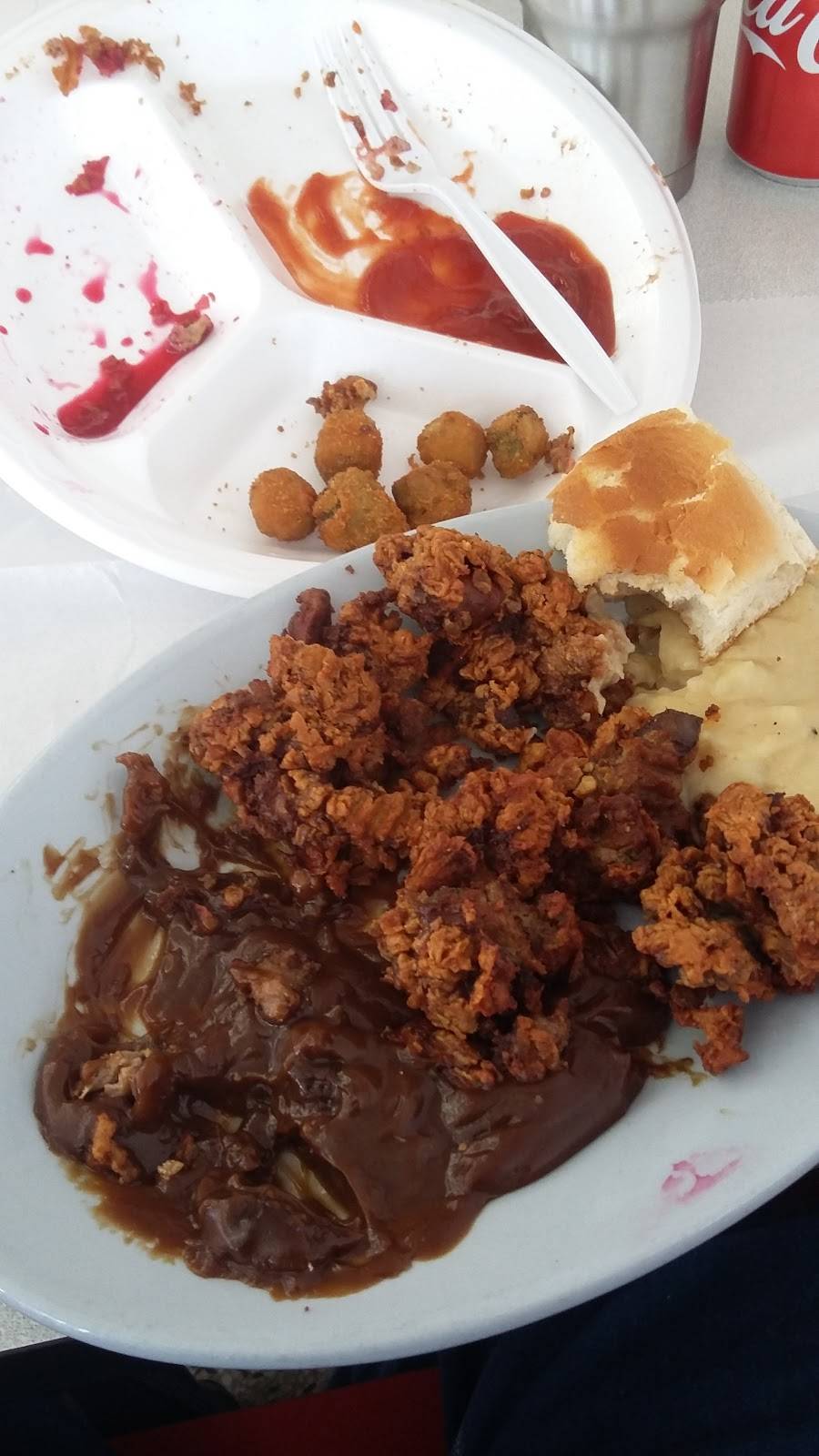 Briggs Bar-B-Que & Grill | restaurant | 989 E St Main, Yanceyville, NC 27379, USA | 3366944743 OR +1 336-694-4743