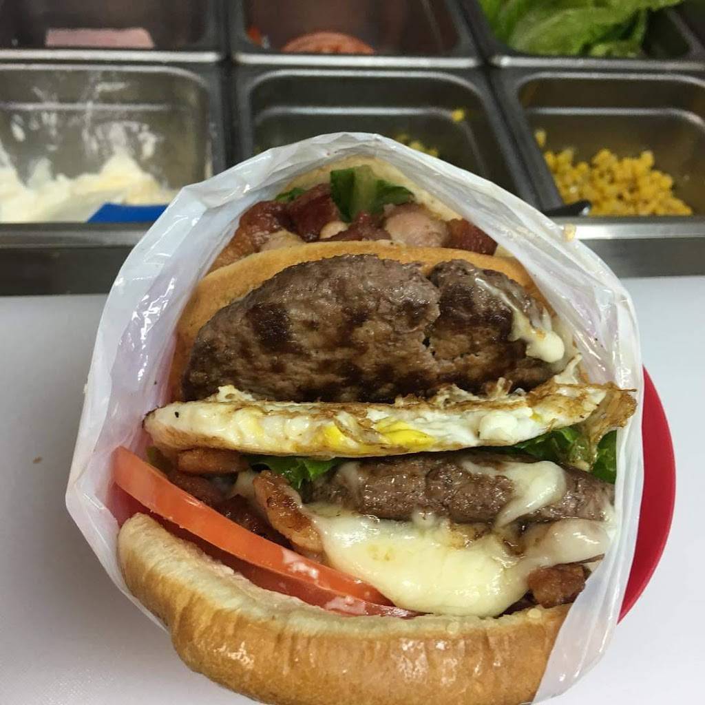 WD Brazilian Burgers | restaurant | 1380 Powerline Rd, Deerfield Beach, FL 33442, USA | 9549934797 OR +1 954-993-4797