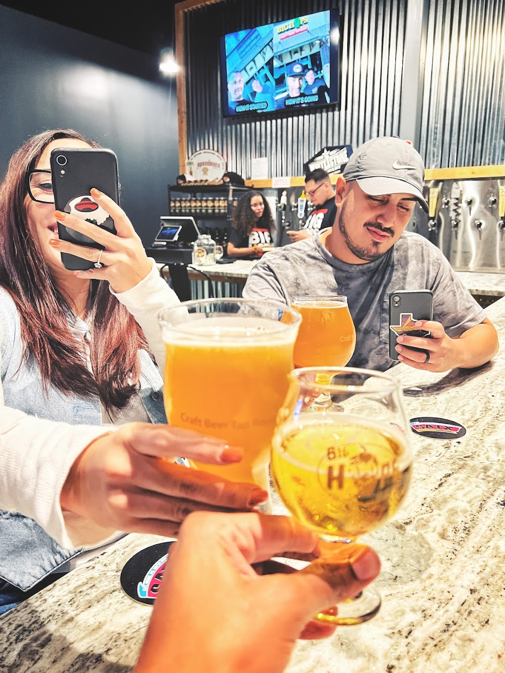 Big Hops New Braunfels | restaurant | 2188 TX-46, New Braunfels, TX 78132, USA | 8303127788 OR +1 830-312-7788