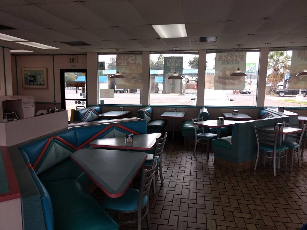 Arbys | restaurant | 12136 Woodside Ave, Lakeside, CA 92040, USA | 6193900369 OR +1 619-390-0369