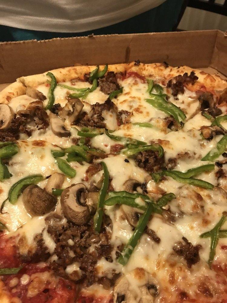 Old Chicago Pizza | meal delivery | 1509, 2245, Huntington Ave, Alexandria, VA 22303, USA | 7039601086 OR +1 703-960-1086