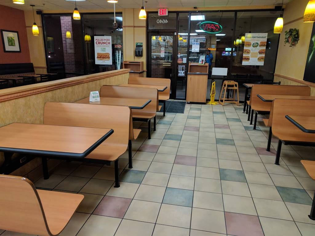 Subway Restaurants | restaurant | 4640 86th St, Urbandale, IA 50322, USA | 5152766411 OR +1 515-276-6411