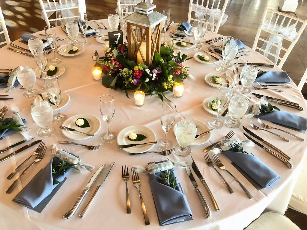 Out of the Blue Celebrations | restaurant | 3238 Casseekey Island Rd, Jupiter, FL 33477, USA | 5617412882 OR +1 561-741-2882