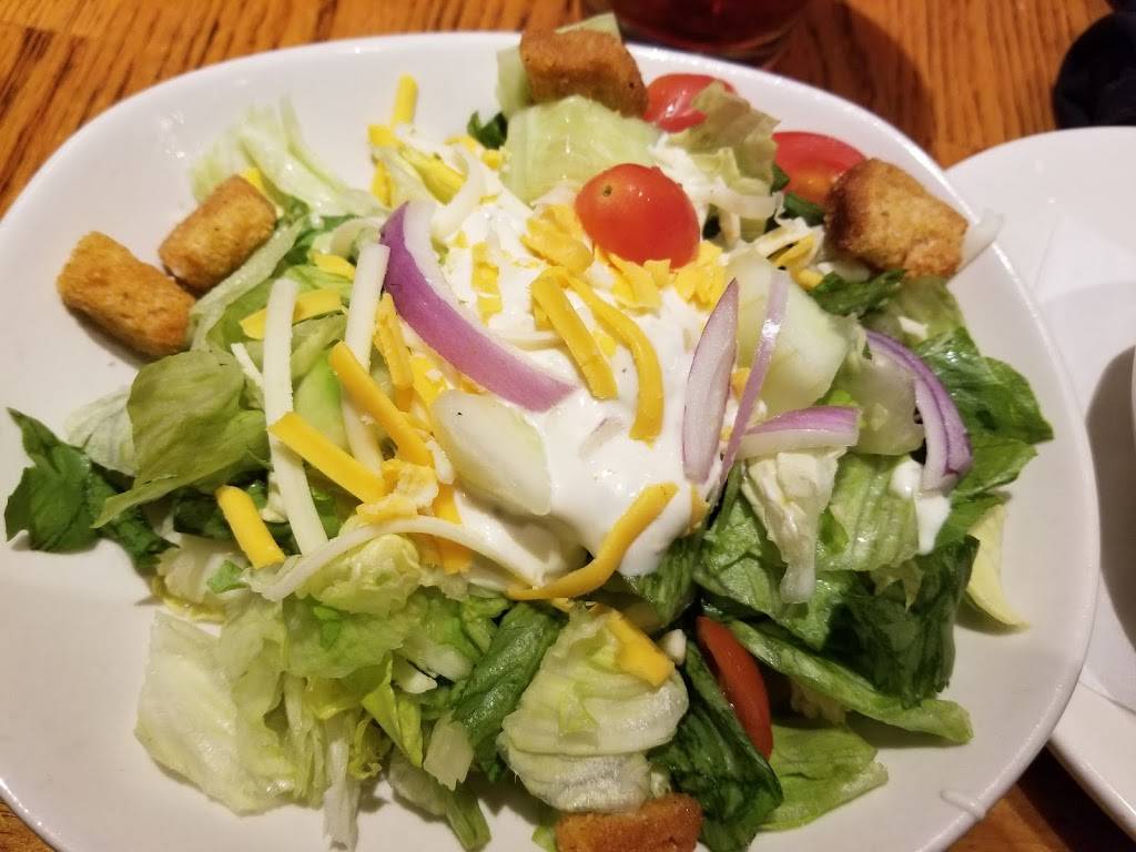 Outback Steakhouse | restaurant | 2102 Texas Avenue South, College Station, TX 77840, USA | 9797644329 OR +1 979-764-4329