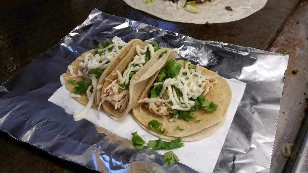 Taqueria Cueramaro | restaurant | 419 N Main St, New Carlisle, OH 45344, USA | 9375597947 OR +1 937-559-7947