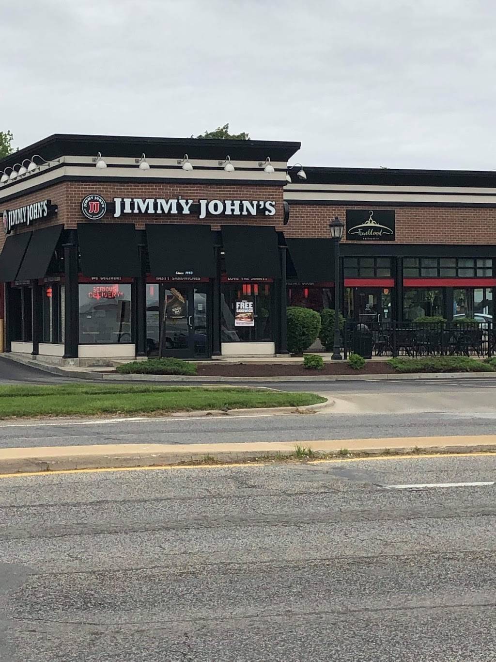 Jimmy Johns | meal delivery | 315 Lincoln Ave, Charleston, IL 61920, USA | 2173451075 OR +1 217-345-1075