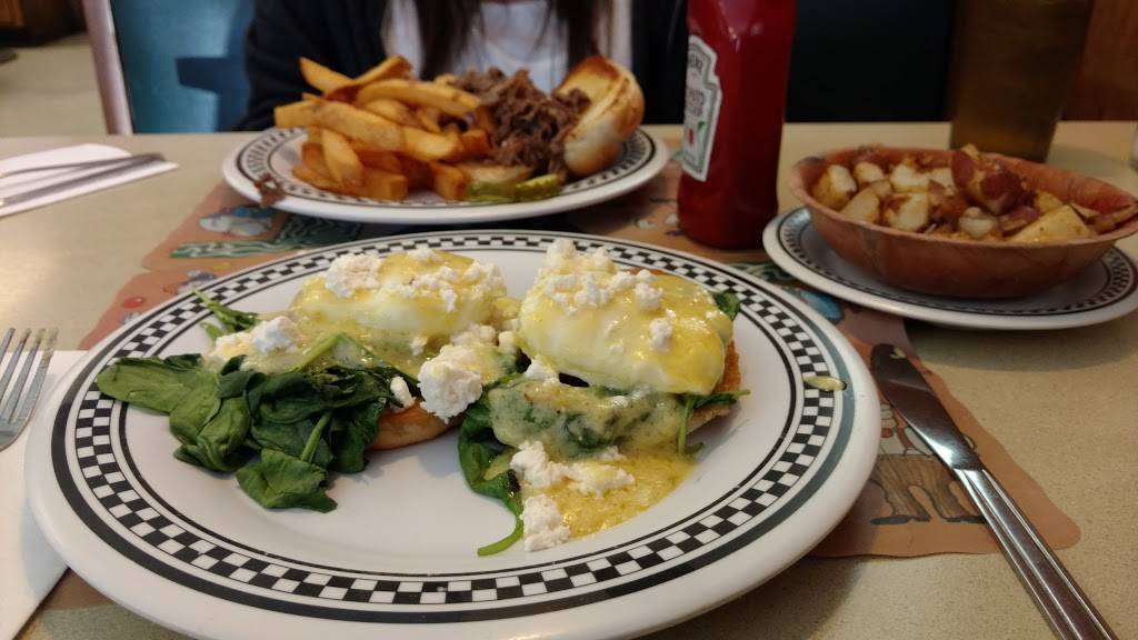 Shady Acres Restaurant & Dairy | restaurant | 164 Danielson Pike, Foster, RI 02825, USA | 4016477019 OR +1 401-647-7019