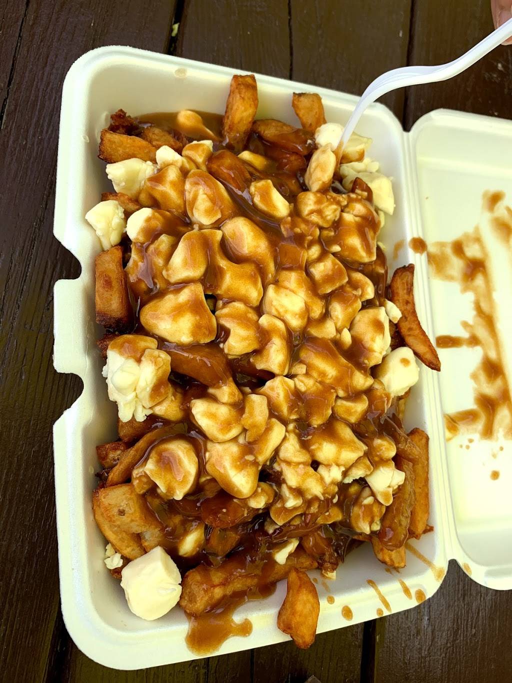 Restaurant Roulotte Beauparlant | restaurant | 314 5e rue de la Pointe, Shawinigan, QC G9N 1E6, Canada | 8195377626 OR +1 819-537-7626