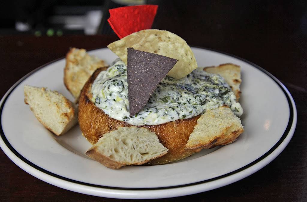 Austins Saloon & Eatery | restaurant | 481 Peterson Rd, Libertyville, IL 60048, USA | 8475491972 OR +1 847-549-1972