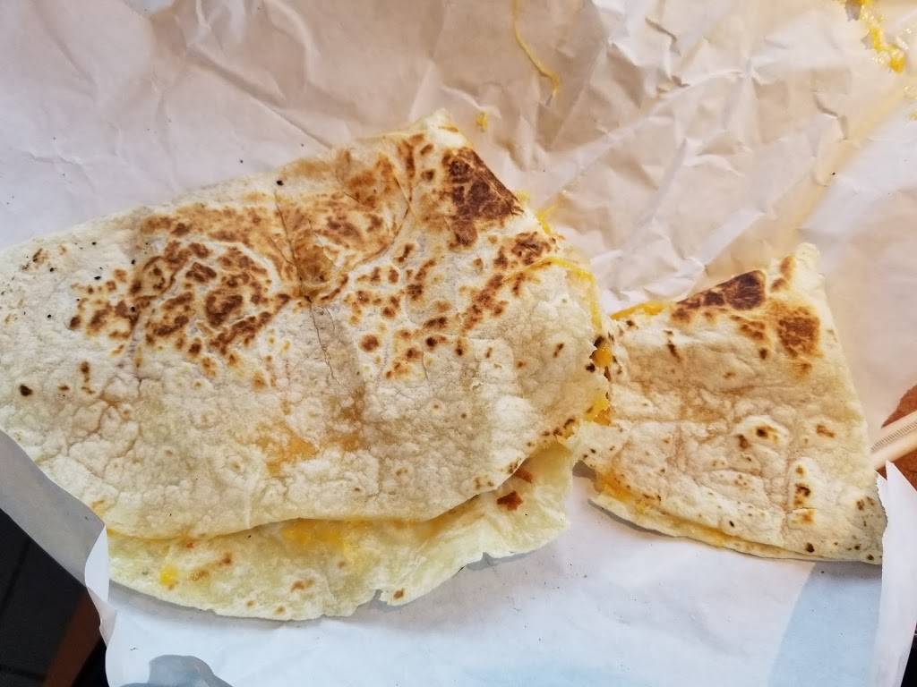 Taco Bueno | restaurant | 945 W Memorial Rd, Oklahoma City, OK 73114, USA | 4057511997 OR +1 405-751-1997