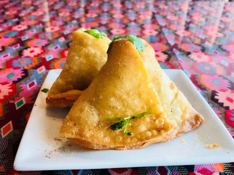 Everest Restaurant | restaurant | 2130 N, Main St Unit 15, Longmont, CO 80501, USA | 3037725000 OR +1 303-772-5000