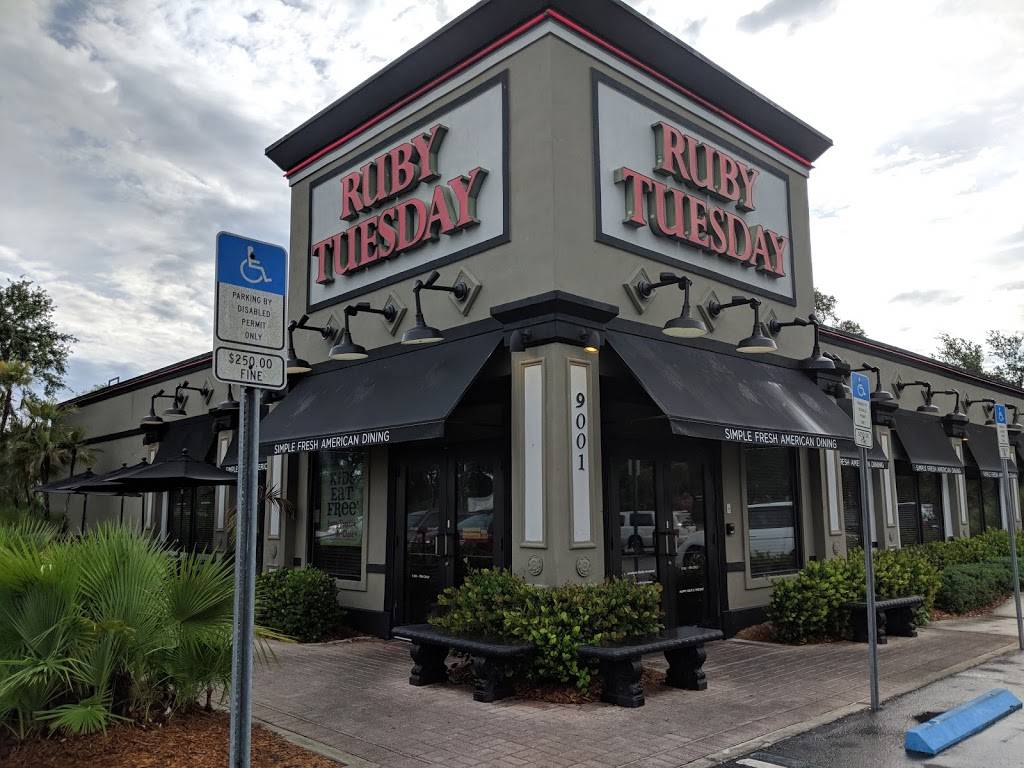 Ruby Tuesday | restaurant | 9001 Park Royal Dr, Fort Myers, FL 33908, USA | 2392678988 OR +1 239-267-8988