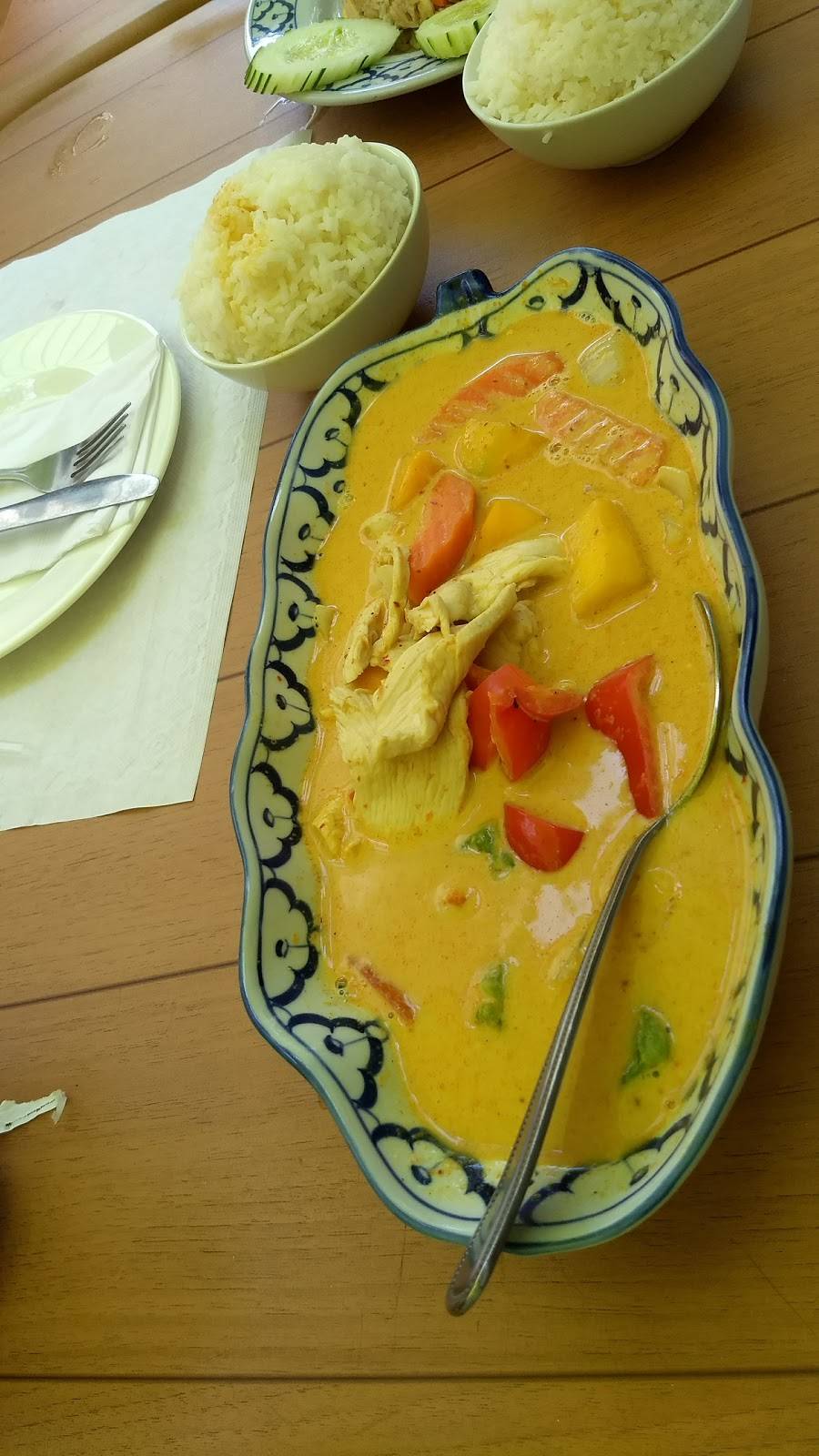 Bangkok Cuisine | restaurant | 67 Circuit Ave, Oak Bluffs, MA 02557, USA | 5086966322 OR +1 508-696-6322