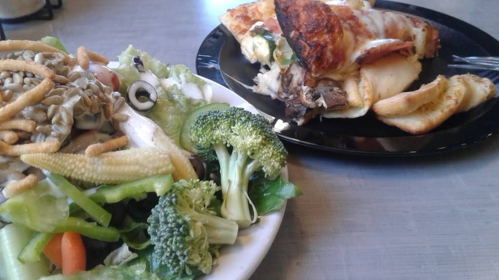 Round Table Pizza | meal delivery | 208 N, 12th Ave, Hanford, CA 93230, USA | 5595851406 OR +1 559-585-1406