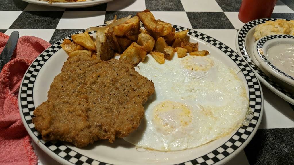 Mrs Macs Fillin Station | restaurant | 951 Old Dixie Hwy, Vero Beach, FL 32960, USA | 7725648400 OR +1 772-564-8400