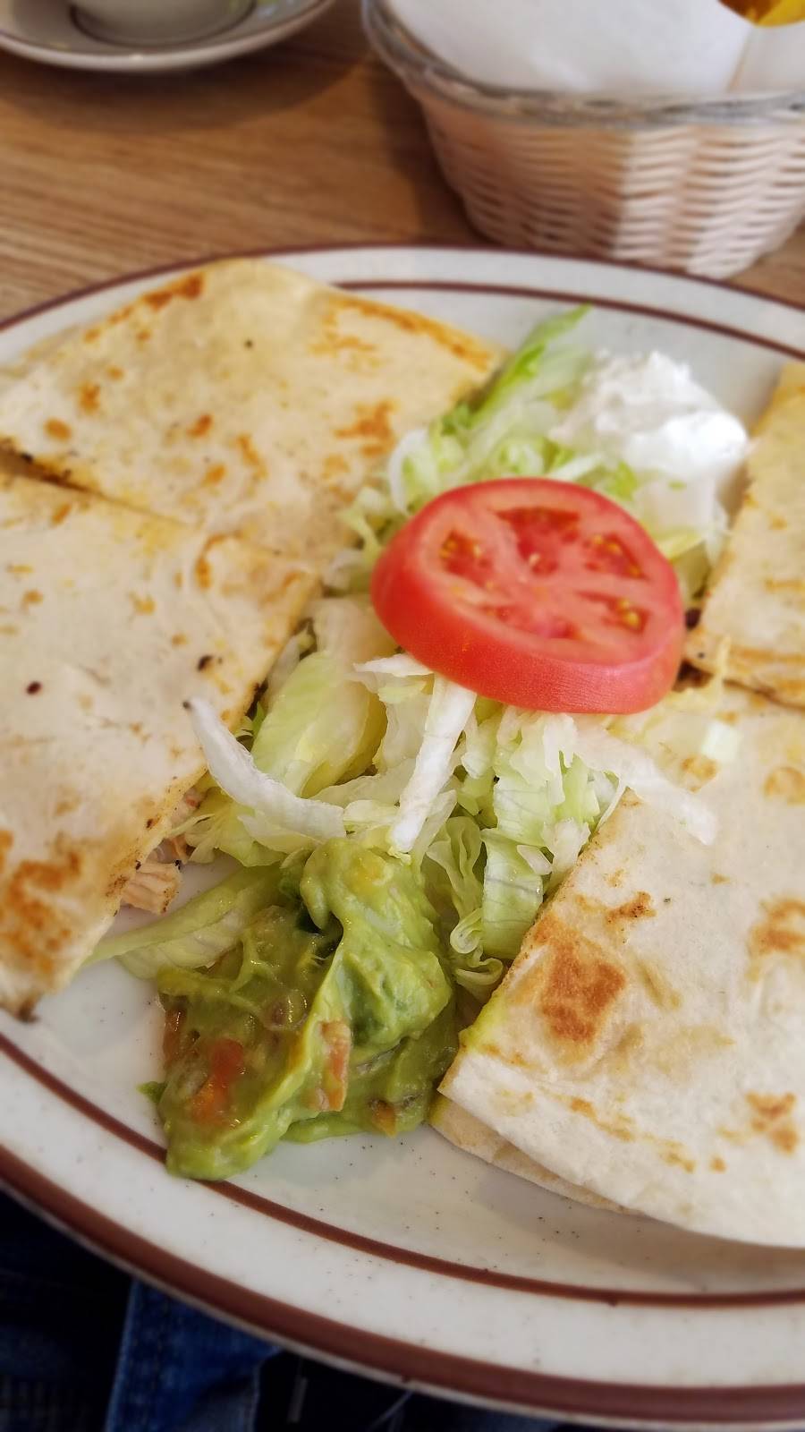 El Pueblito | restaurant | 1499 W Eisenhower Blvd, Loveland, CO 80537, USA | 9705930008 OR +1 970-593-0008