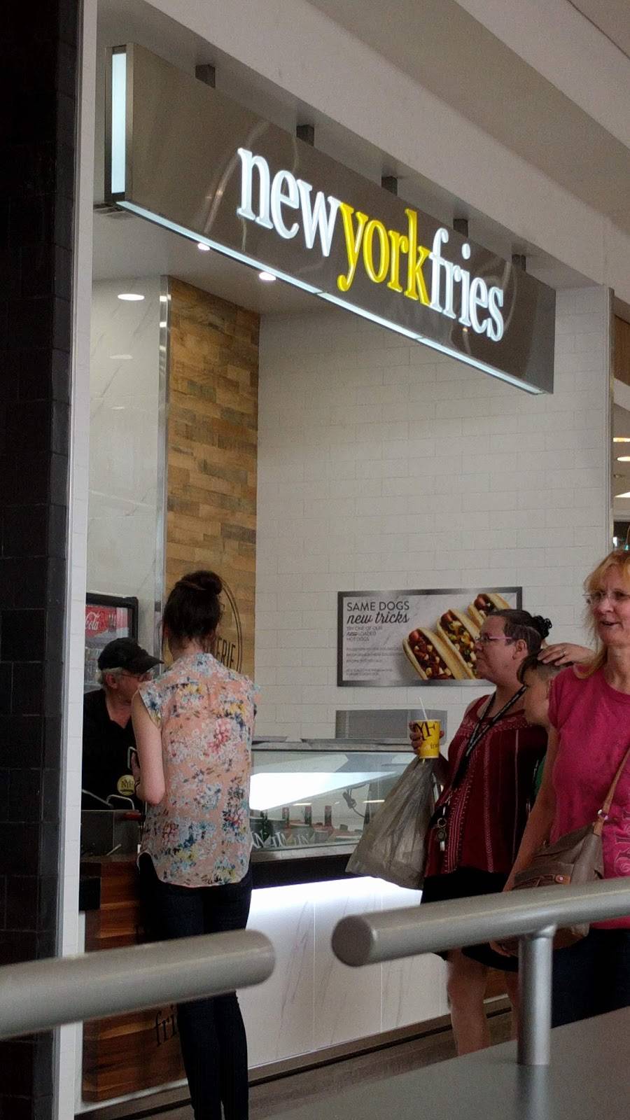 New York Fries - White Oaks Mall | restaurant | 1105 Wellington Rd Unit 192, London, ON N6E 1V4, Canada | 5196853849 OR +1 519-685-3849