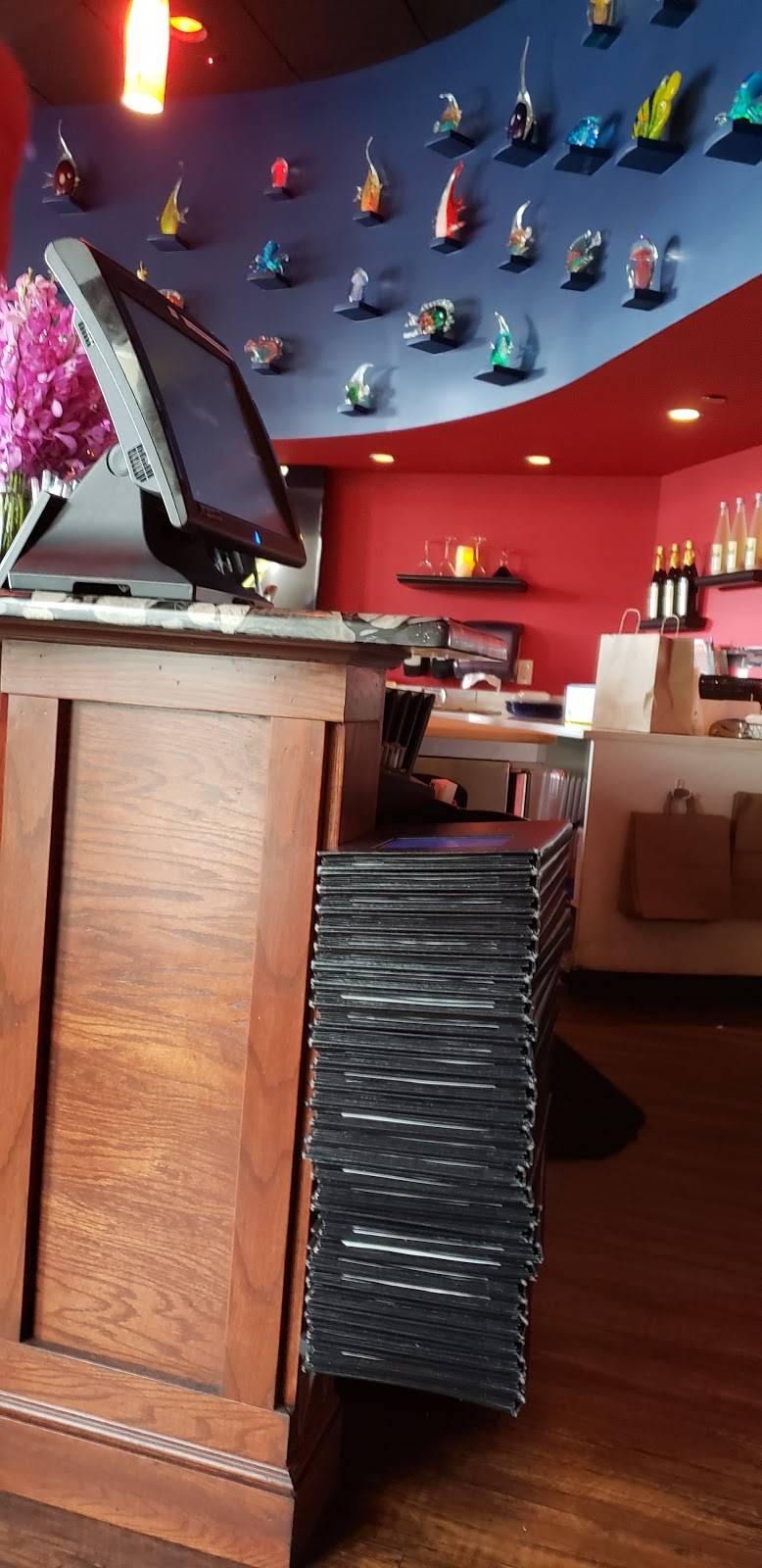 Sushi Bang Bang | restaurant | 1050 Gateway Blvd #103, Boynton Beach, FL 33426, USA | 5612923705 OR +1 561-292-3705