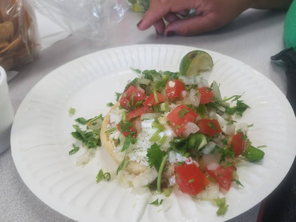 Tacos Super Gallito | restaurant | 3822 E Olympic Blvd, Los Angeles, CA 90023, USA | 3239809815 OR +1 323-980-9815