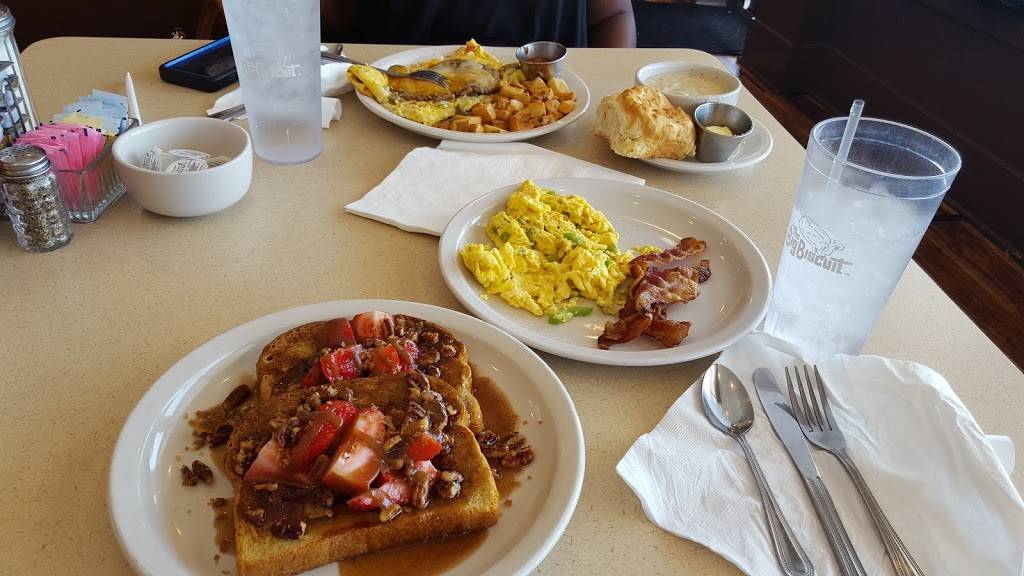 The Big Biscuit | restaurant | 6332 NW Barry Rd, Kansas City, MO 64154, USA | 8163268838 OR +1 816-326-8838