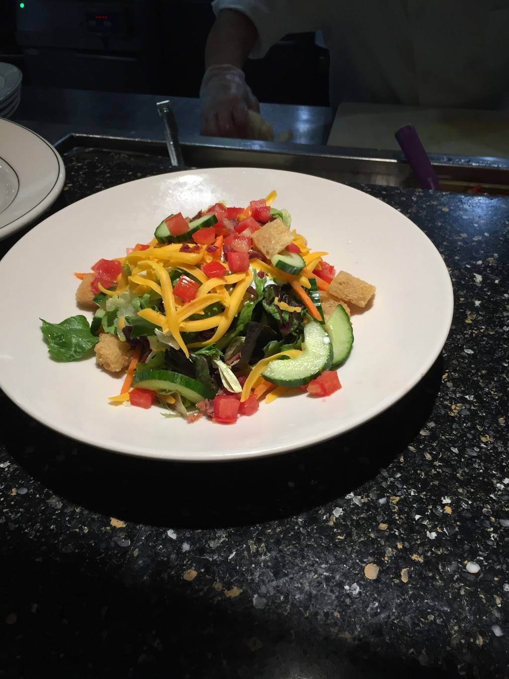 J. Alexanders Restaurant | restaurant | 10296 Bistro Dr, Jacksonville, FL 32246, USA | 9049967147 OR +1 904-996-7147