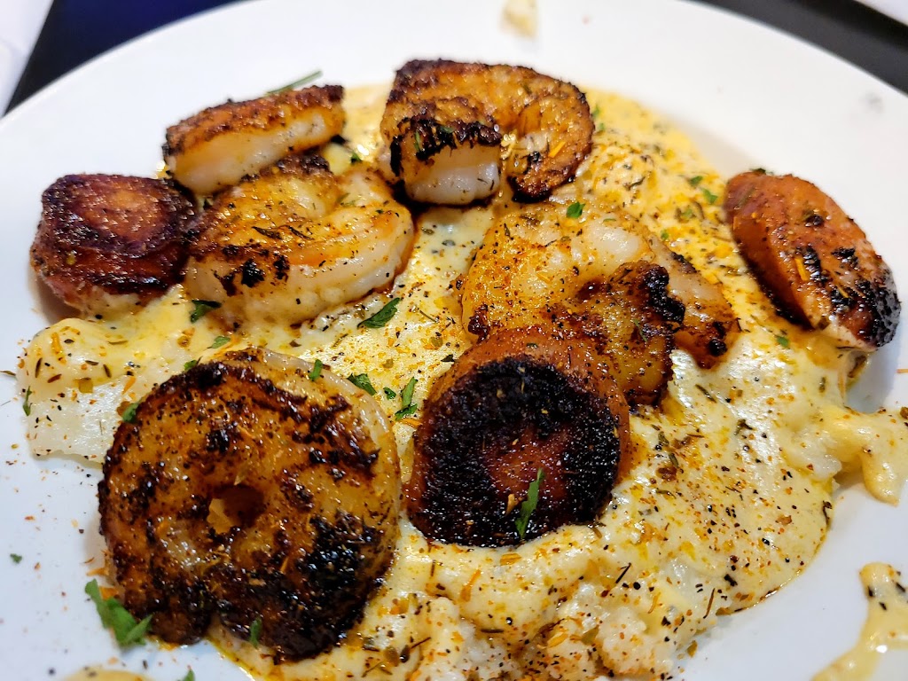 Boudreauxs Grill & Bar | restaurant | 9811 Maumelle Blvd, Maumelle, AR 72113, USA | 5017536860 OR +1 501-753-6860