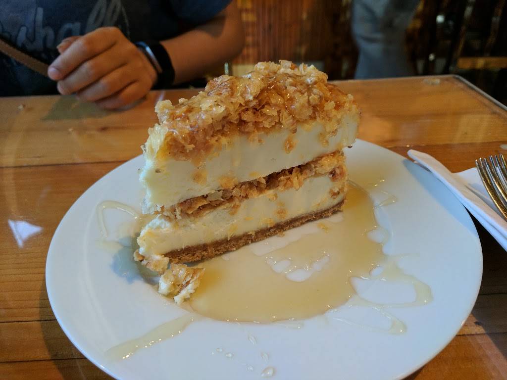 Flaming Cheese Saganaki | restaurant | 9025 Forest Ln #101, Dallas, TX 75243, USA | 2146471620 OR +1 214-647-1620