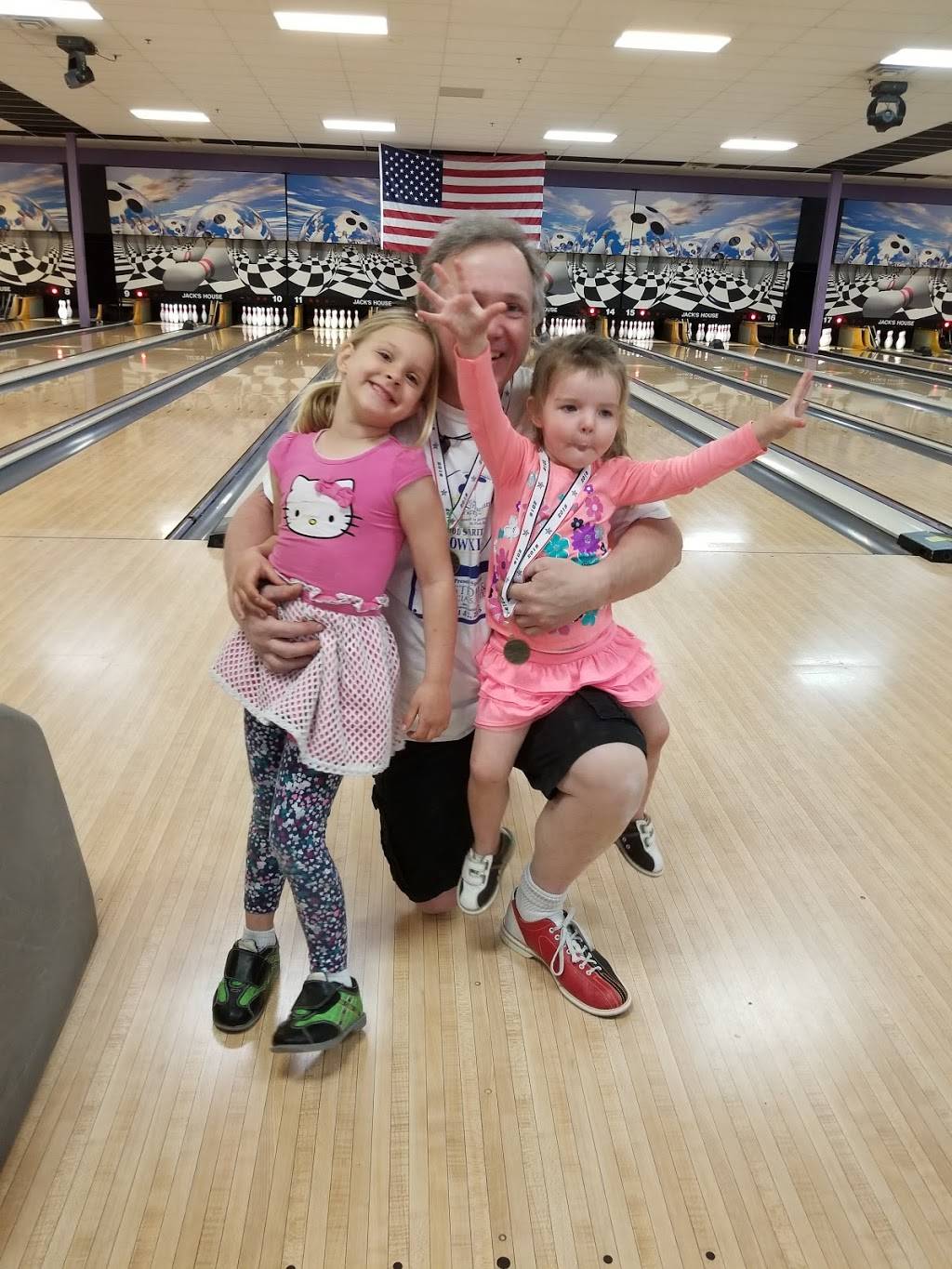 Jacks House | restaurant | 300 MN-25, Brainerd, MN 56401, USA | 2188245225 OR +1 218-824-5225