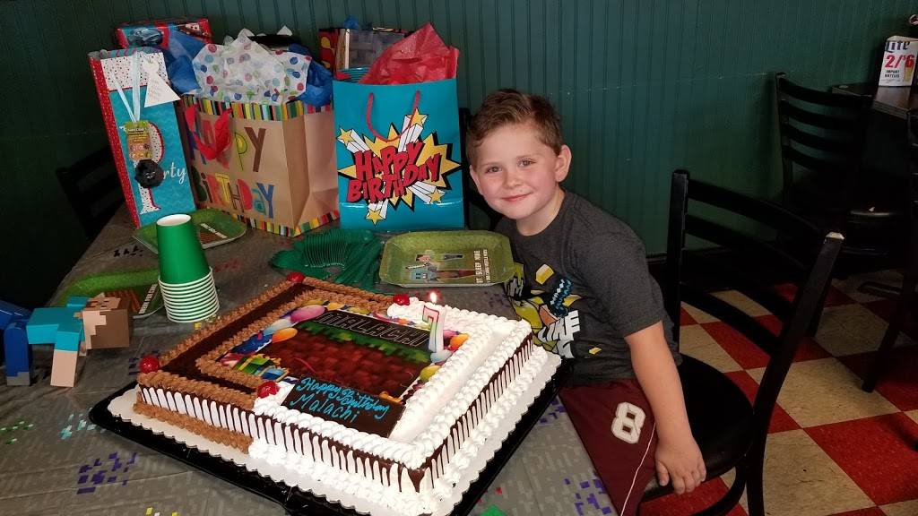 Shelby GyRO | restaurant | 1604 Madison St, Shelbyville, TN 37160, USA | 9314925047 OR +1 931-492-5047