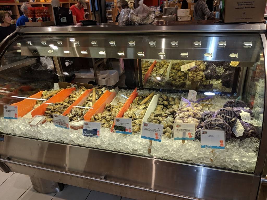 Poissonnerie du Marché | restaurant | 3535 Autoroute Laval Ouest, (440) West, Laval, QC H7P 5G9, Canada | 4506822929 OR +1 450-682-2929