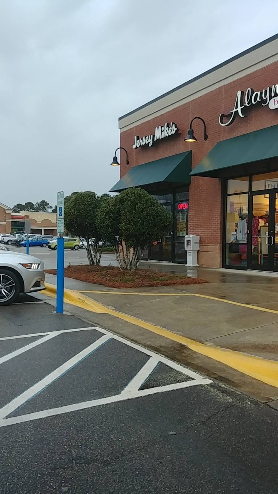 Jersey Mikes Subs | meal takeaway | 2029 Olde Regent Way Suite 110, Leland, NC 28451, USA | 9105235300 OR +1 910-523-5300