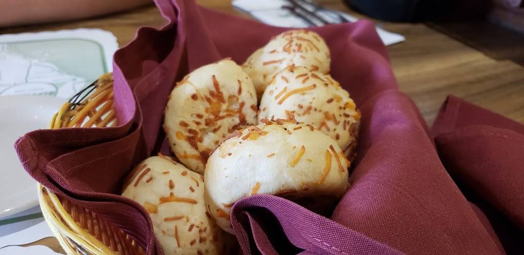 Pea Soup Andersens | restaurant | 12411 CA-33, Gustine, CA 95322, USA | 2098261685 OR +1 209-826-1685