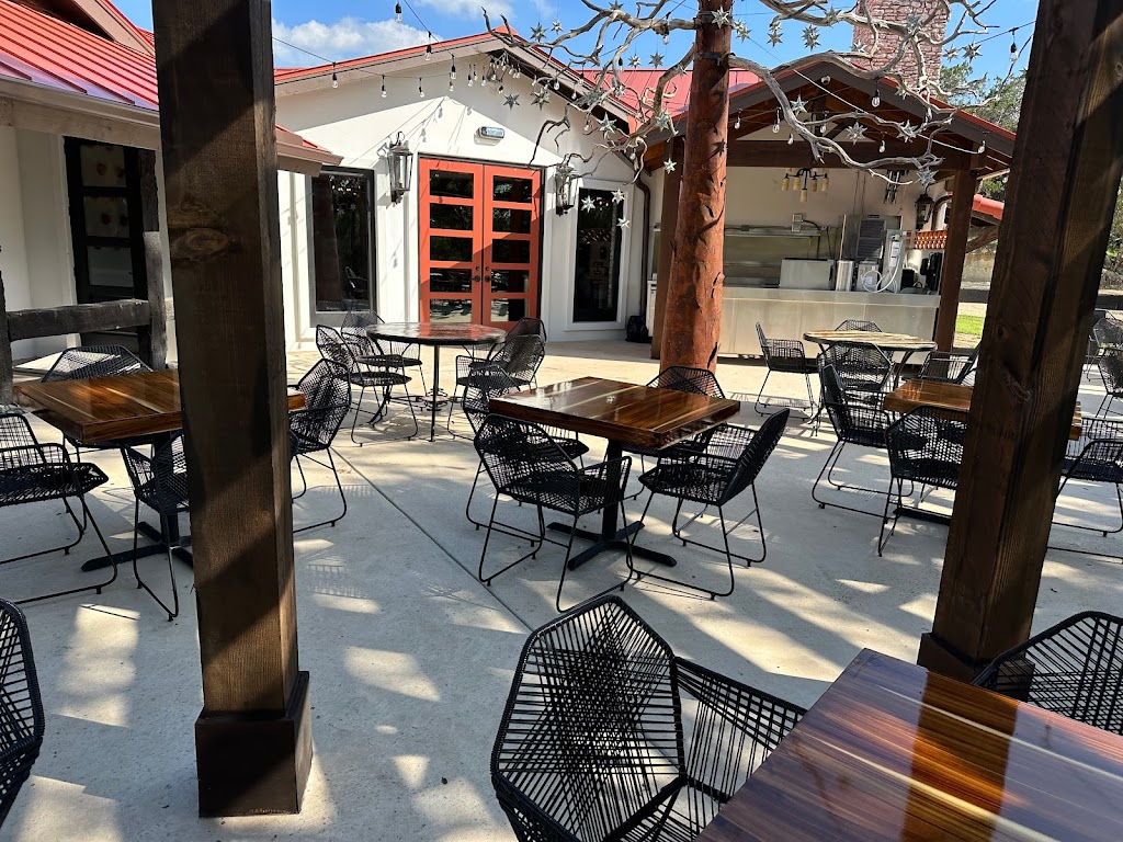 El Chaparral | restaurant | 36 Old San Antonio Rd, Boerne, TX 78006, USA | 8303008302 OR +1 830-300-8302