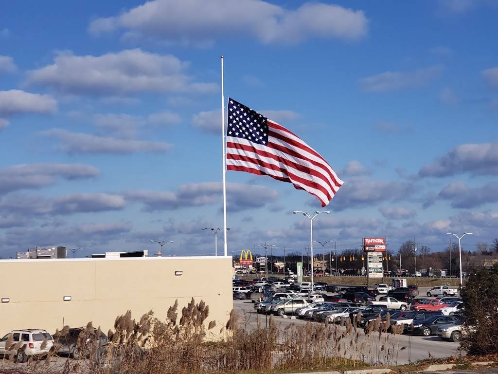 Long John Silvers | restaurant | 3040 Krafft Rd, Fort Gratiot Twp, MI 48059, USA | 8103853311 OR +1 810-385-3311