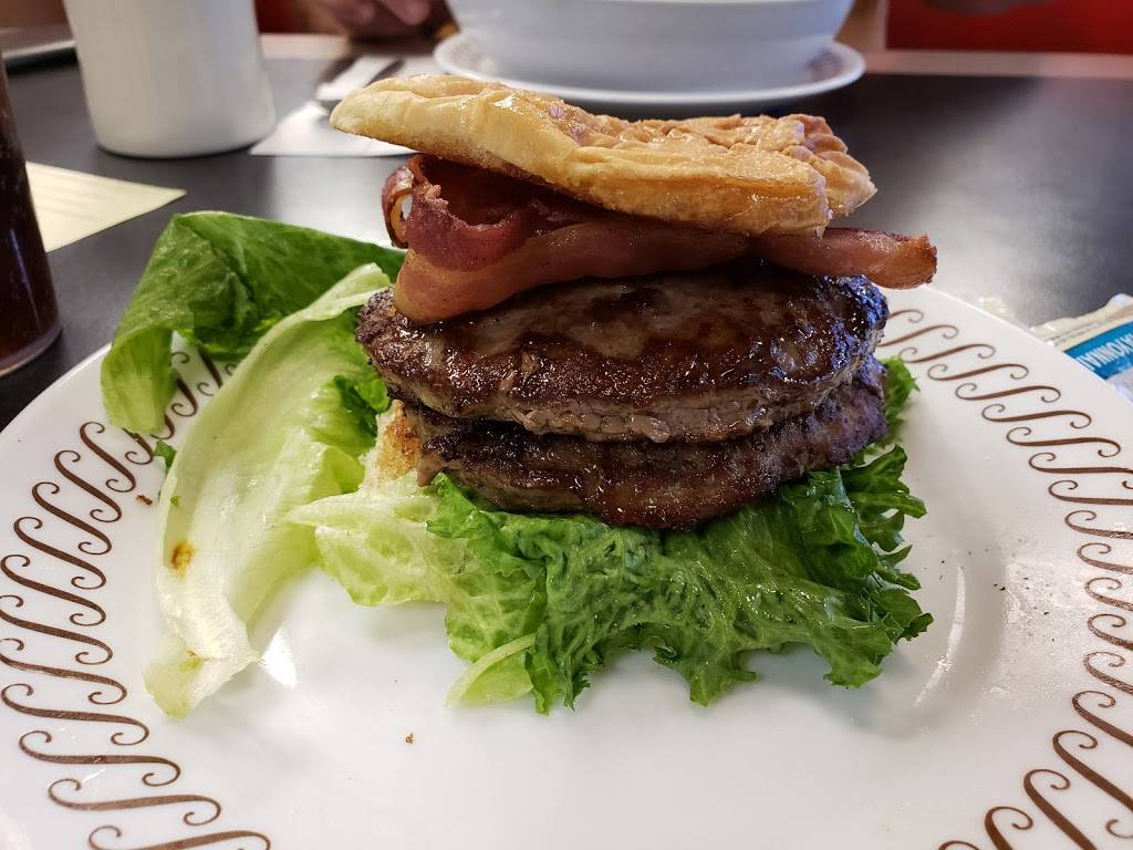 Waffle House | meal takeaway | 69 Expressway Dr, Manchester, TN 37355, USA | 9317281167 OR +1 931-728-1167