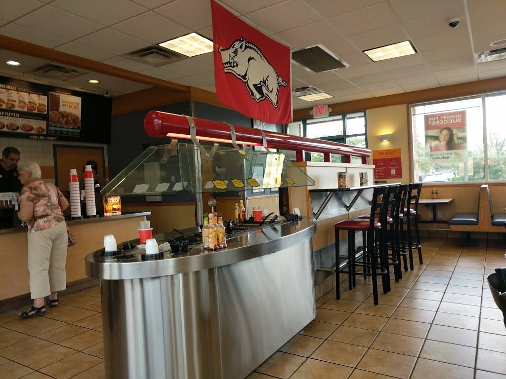 Taco Bueno | restaurant | 272 E Joyce Blvd, Fayetteville, AR 72703, USA | 4794427724 OR +1 479-442-7724