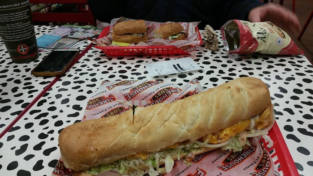 Firehouse Subs | meal delivery | 4905 Outer Loop, Louisville, KY 40219, USA | 5027494257 OR +1 502-749-4257