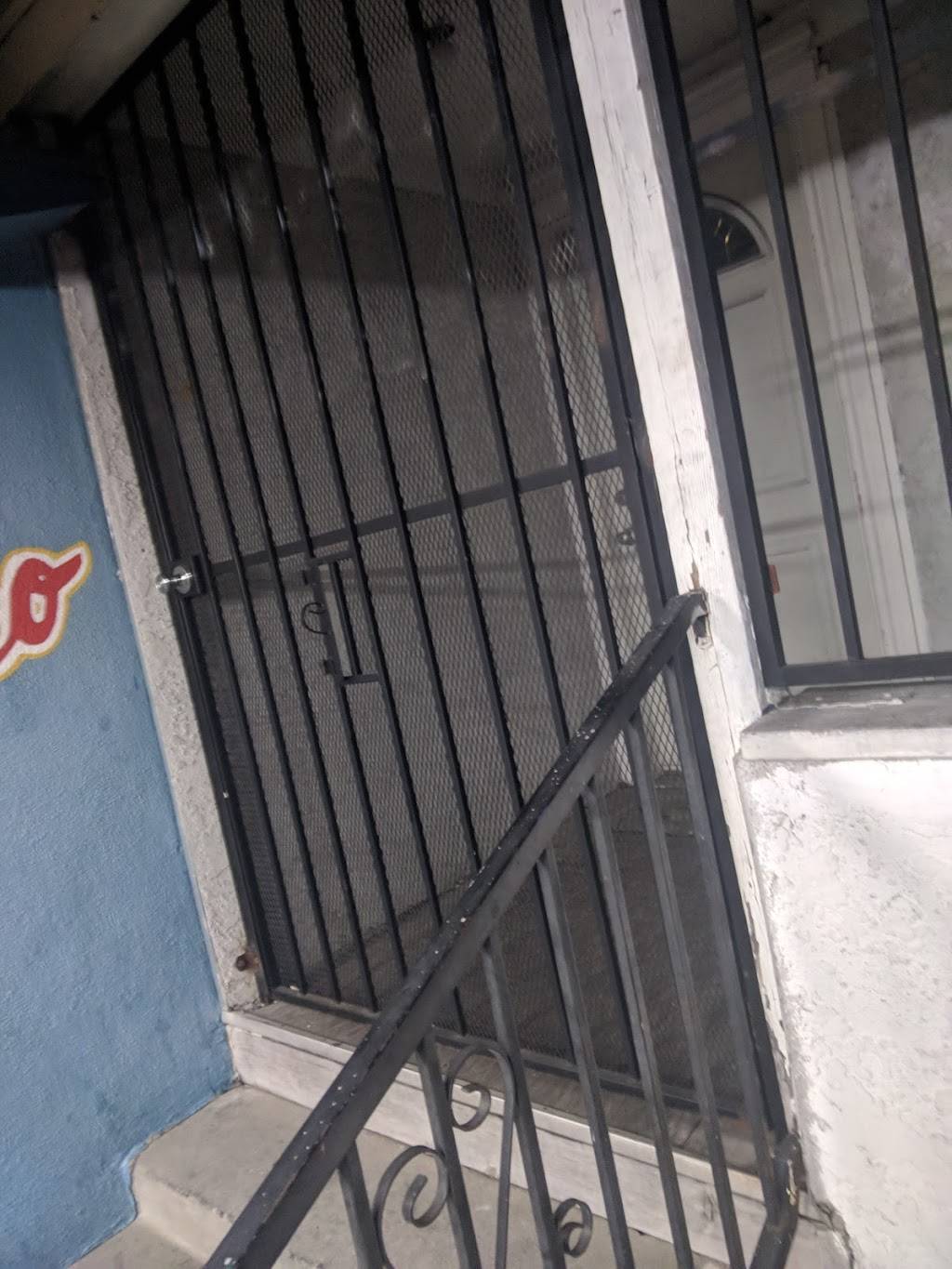 El Cihualteco | restaurant | 2325 1/2 South San Pedro St, Los Angeles, CA 90011, USA | 2137482519 OR +1 213-748-2519