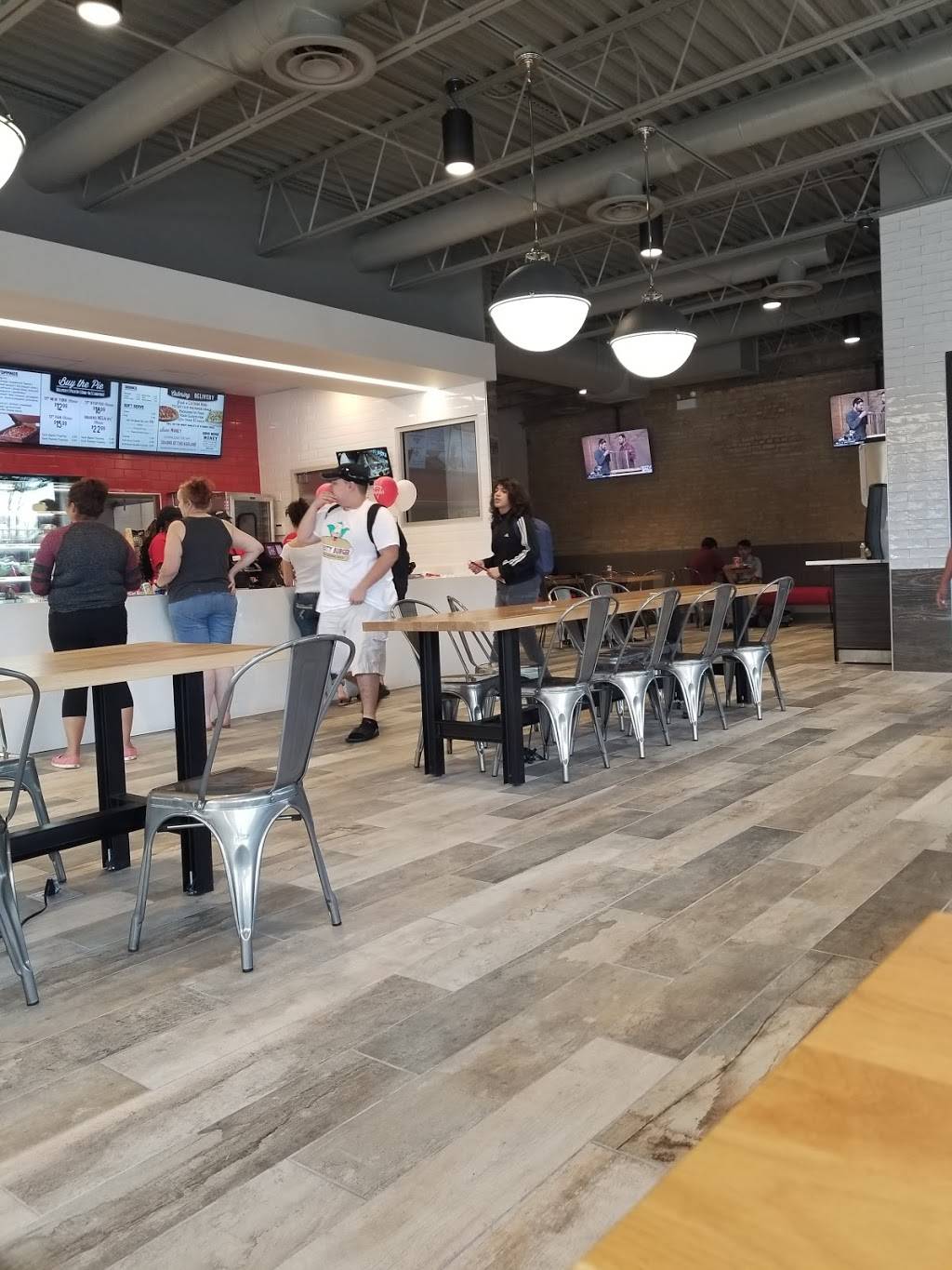 Sbarro Pizza | restaurant | 5554 W Fullerton Ave, Chicago, IL 60639, USA | 8727601000 OR +1 872-760-1000