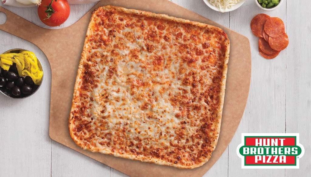 Hunt Brothers Pizza | meal takeaway | 635 Main St, Towanda, KS 67144, USA | 3163487005 OR +1 316-348-7005