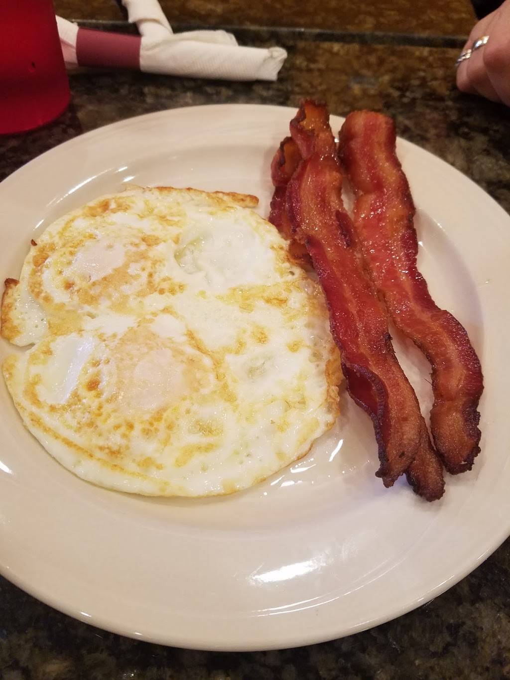 The Wooden Spoon | cafe | 4671 Indian Creek Pkwy, Overland Park, KS 66207, USA | 9135441125 OR +1 913-544-1125