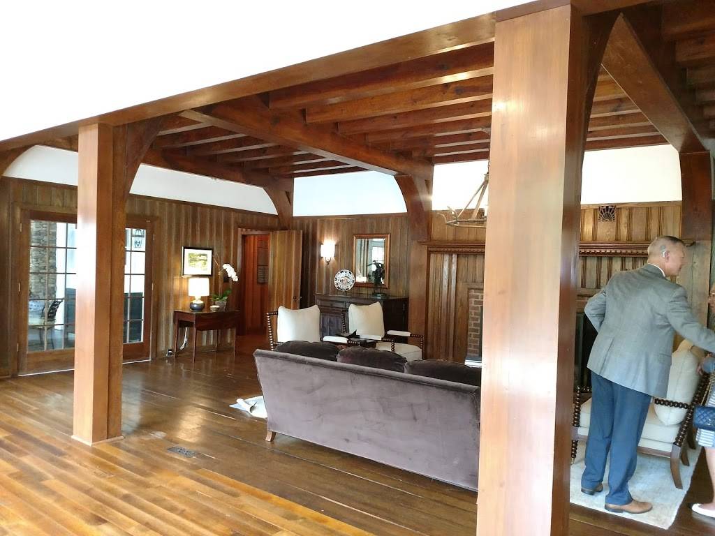 Cedar Creek Club | restaurant | 42 Racquet Club Dr, Cashiers, NC 28717, USA | 8287439380 OR +1 828-743-9380