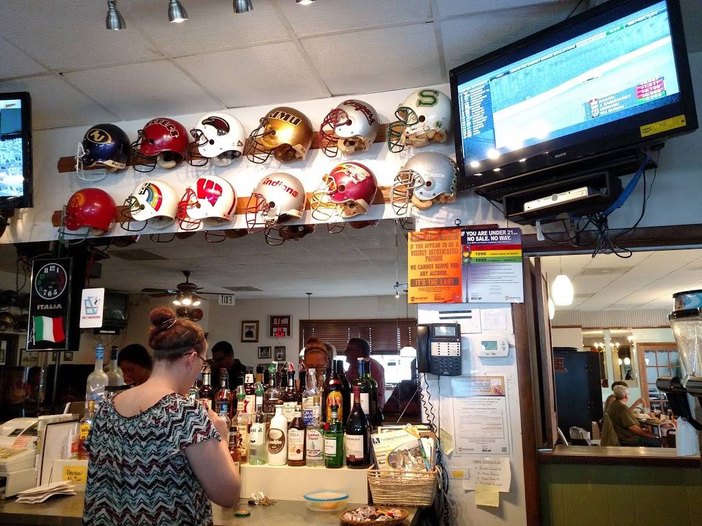 Aiellos | restaurant | 102 N Broad St, Ridgway, PA 15853, USA | 8147726767 OR +1 814-772-6767