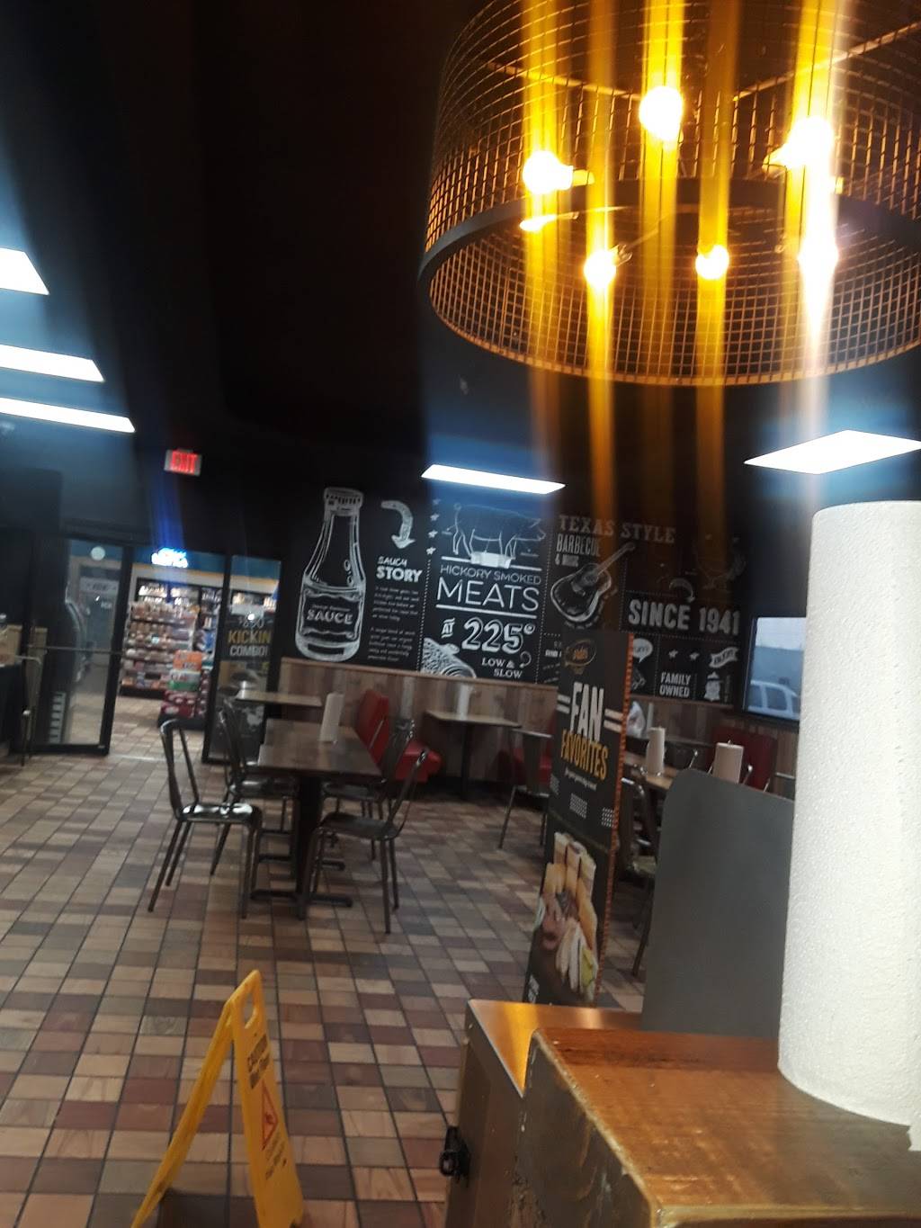 Dickeys Barbecue Pit | restaurant | Interstate 10, 6110 East Fwy, Baytown, TX 77521, USA | 2814213101 OR +1 281-421-3101