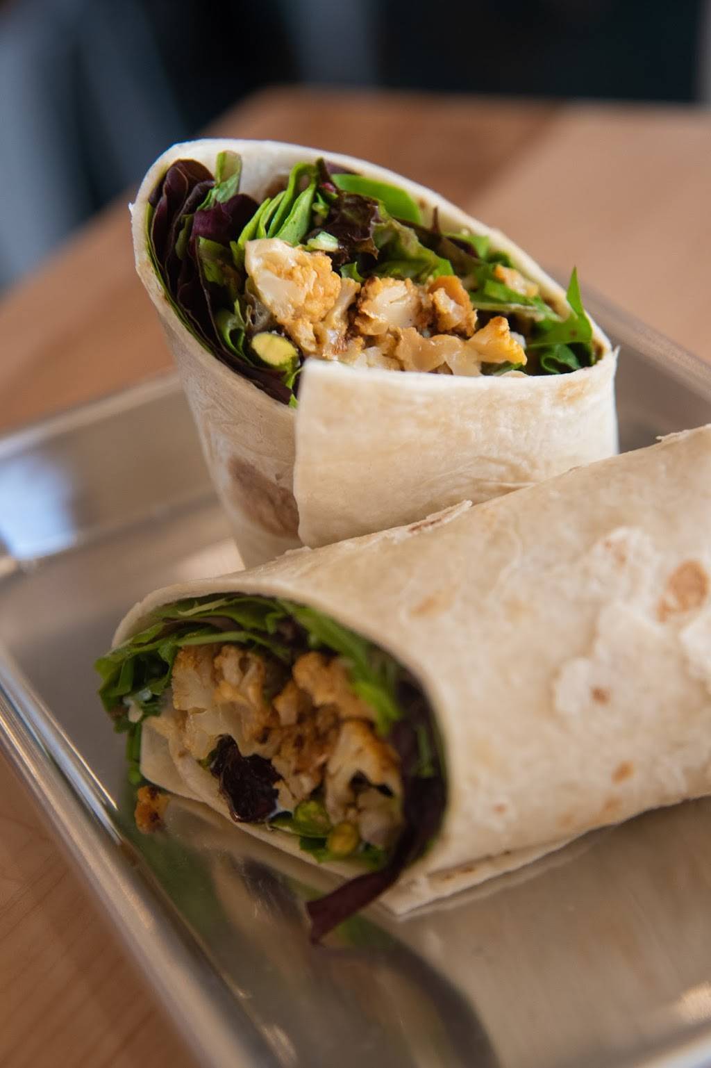 Live Café | restaurant | 169 Port Rd, Kennebunk, ME 04043, USA | 2072042055 OR +1 207-204-2055