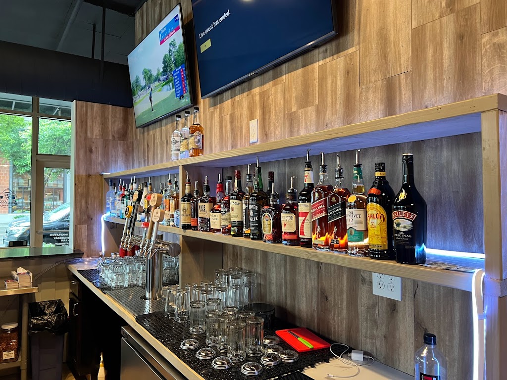 Seattle Pizza and Bar | restaurant | 2801 Western Ave E, Seattle, WA 98121, USA | 2064415188 OR +1 206-441-5188